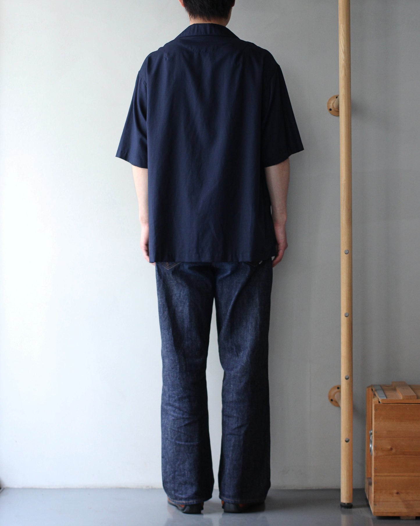 ULTERIOR/SILKY SOFT TWILL SHARK COLLAR SHIRT "NAVY"
