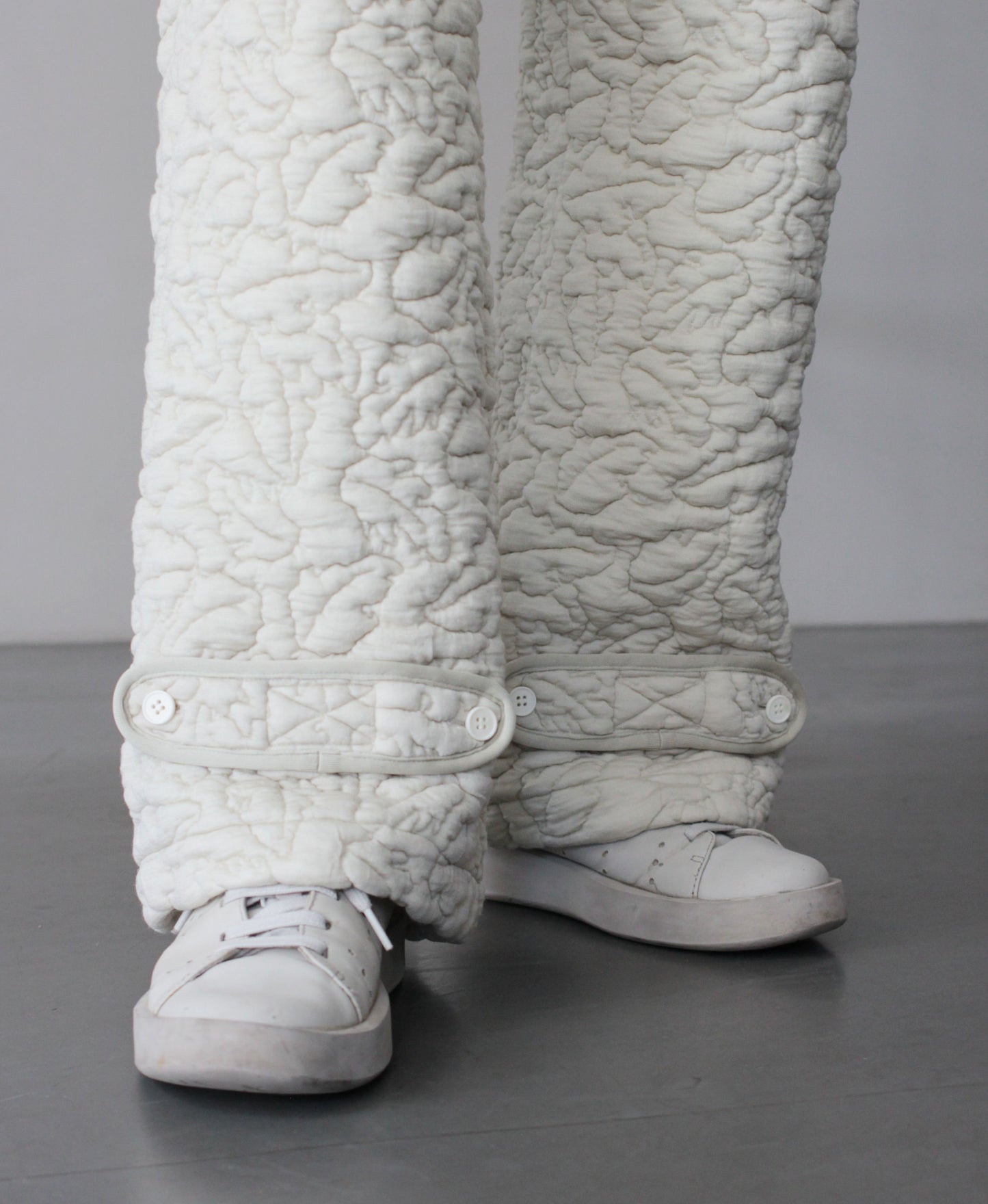 MATSUFUJI / Leaves Quilted Jacquard Trousers "OFF"
