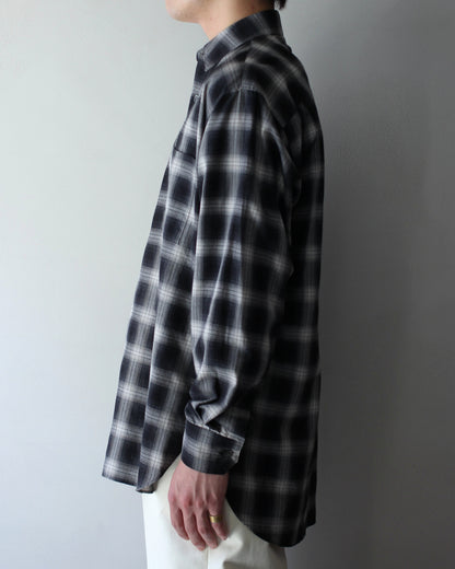 ssstein/COTTON VISCOSE OVERSIZED LS SHIRT "BLACK OMBRE"