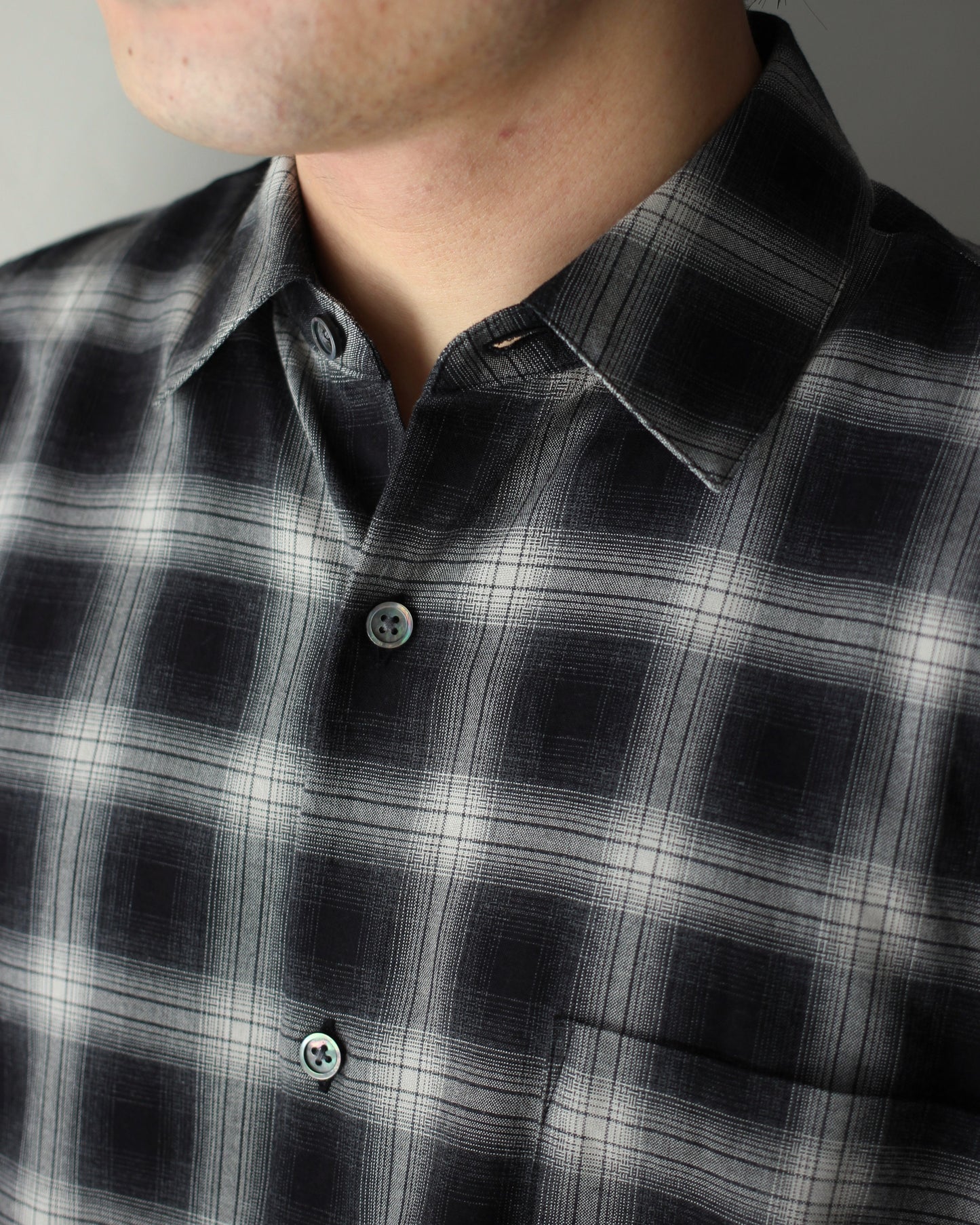 ssstein/COTTON VISCOSE OVERSIZED LS SHIRT "BLACK OMBRE"