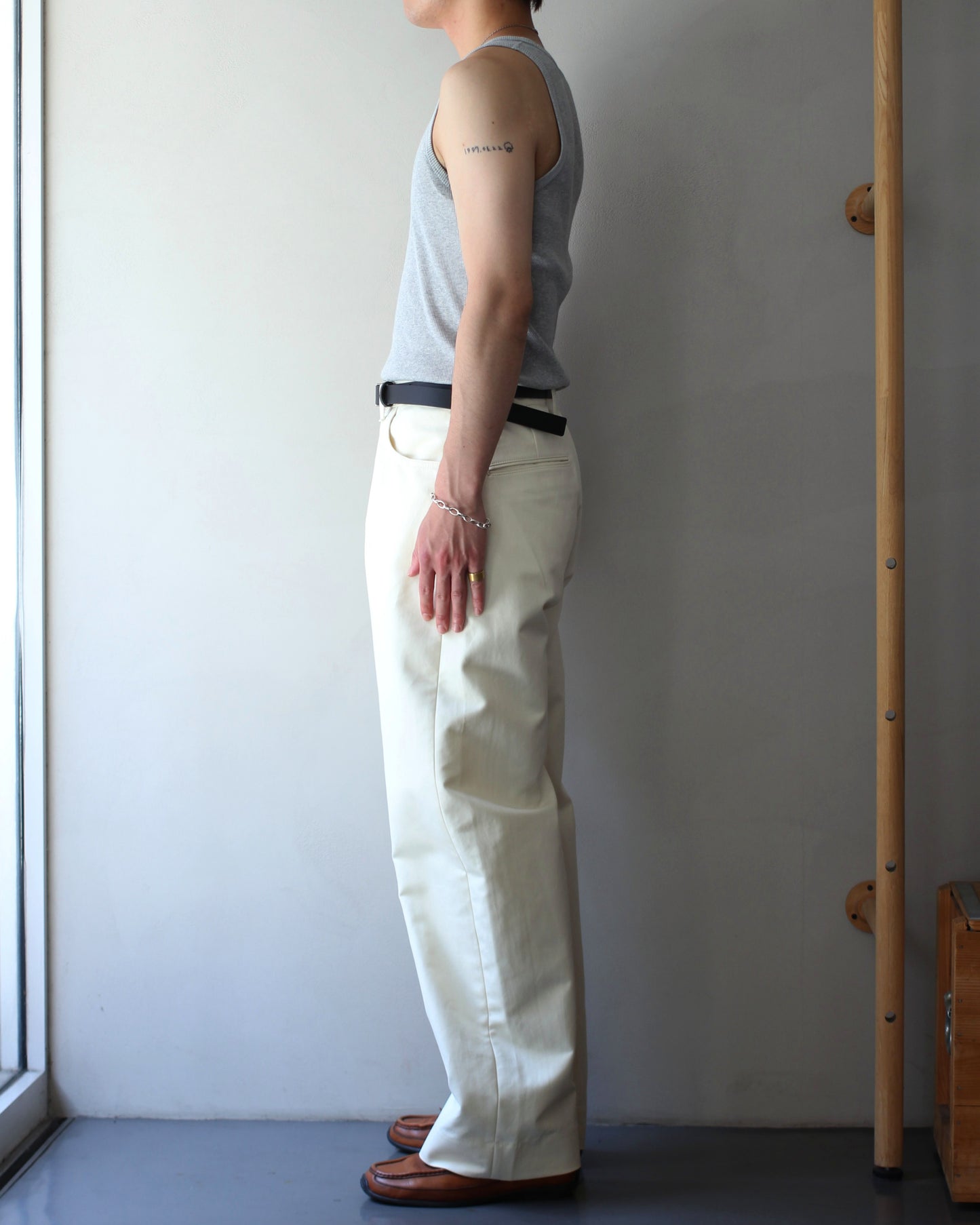 ssstein/DOUBLE WEAVE COTTON ONE TUCK WIDE PANTS "CREAM"