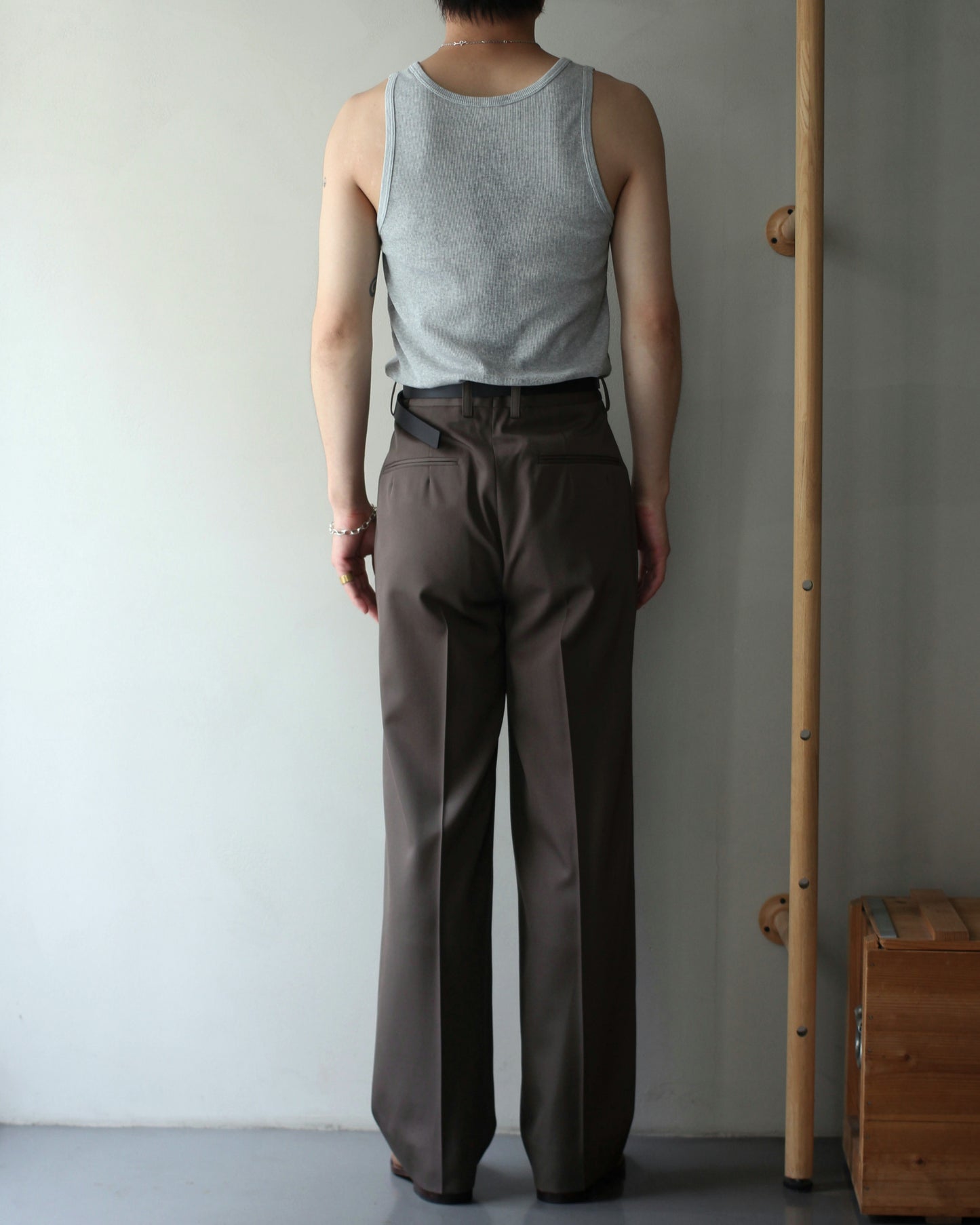 ssstein/STRAIGHT TROUSERS "KHAKI BEIGE"