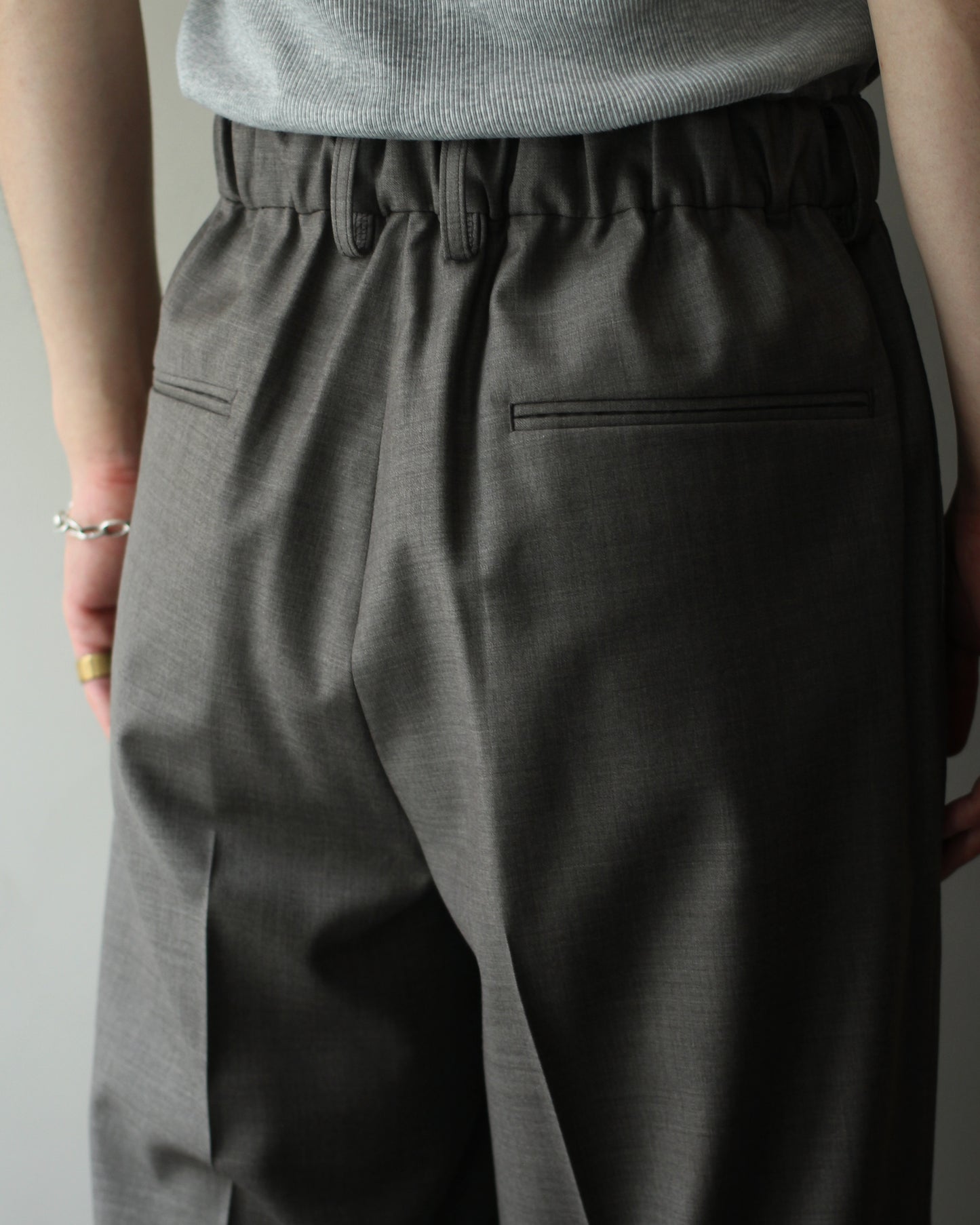 ssstein/EXTRA FINE WOOL EASY LONG WIDE TROUSERS "GREIGE"