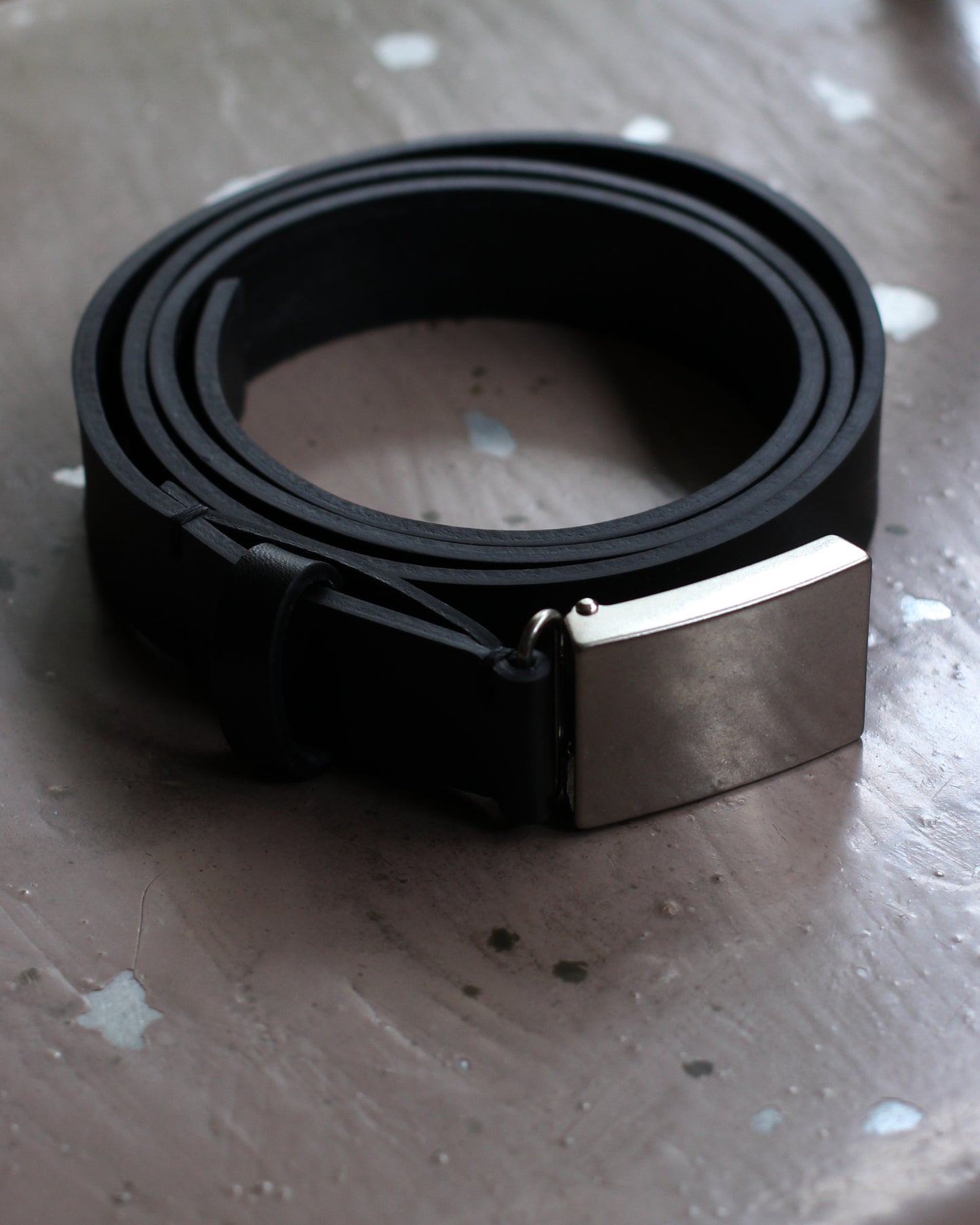 ssstein/LEATHER BELT (PLAIN BUCKLE) "BLACK"
