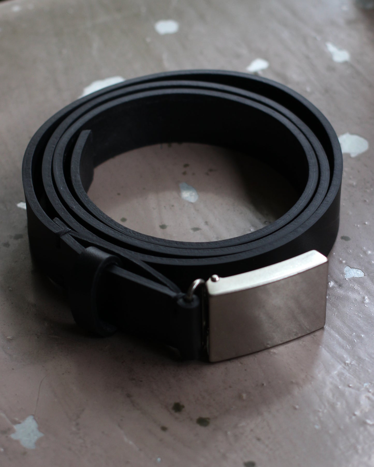 ssstein/LEATHER BELT (PLAIN BUCKLE) "BLACK"
