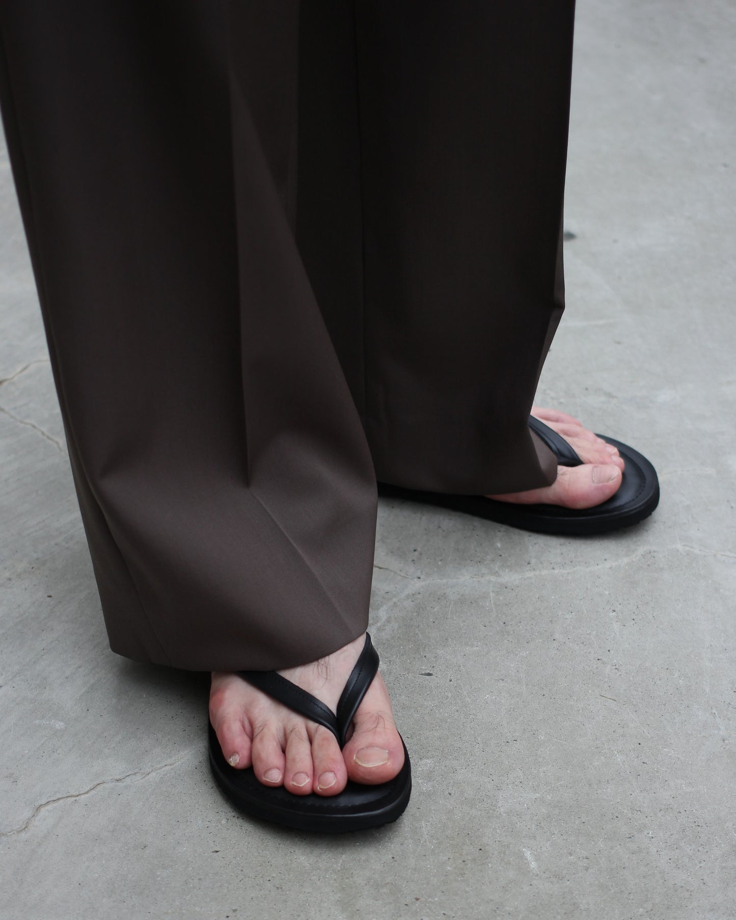 kamélia/Leather Beach Sandal "Black"