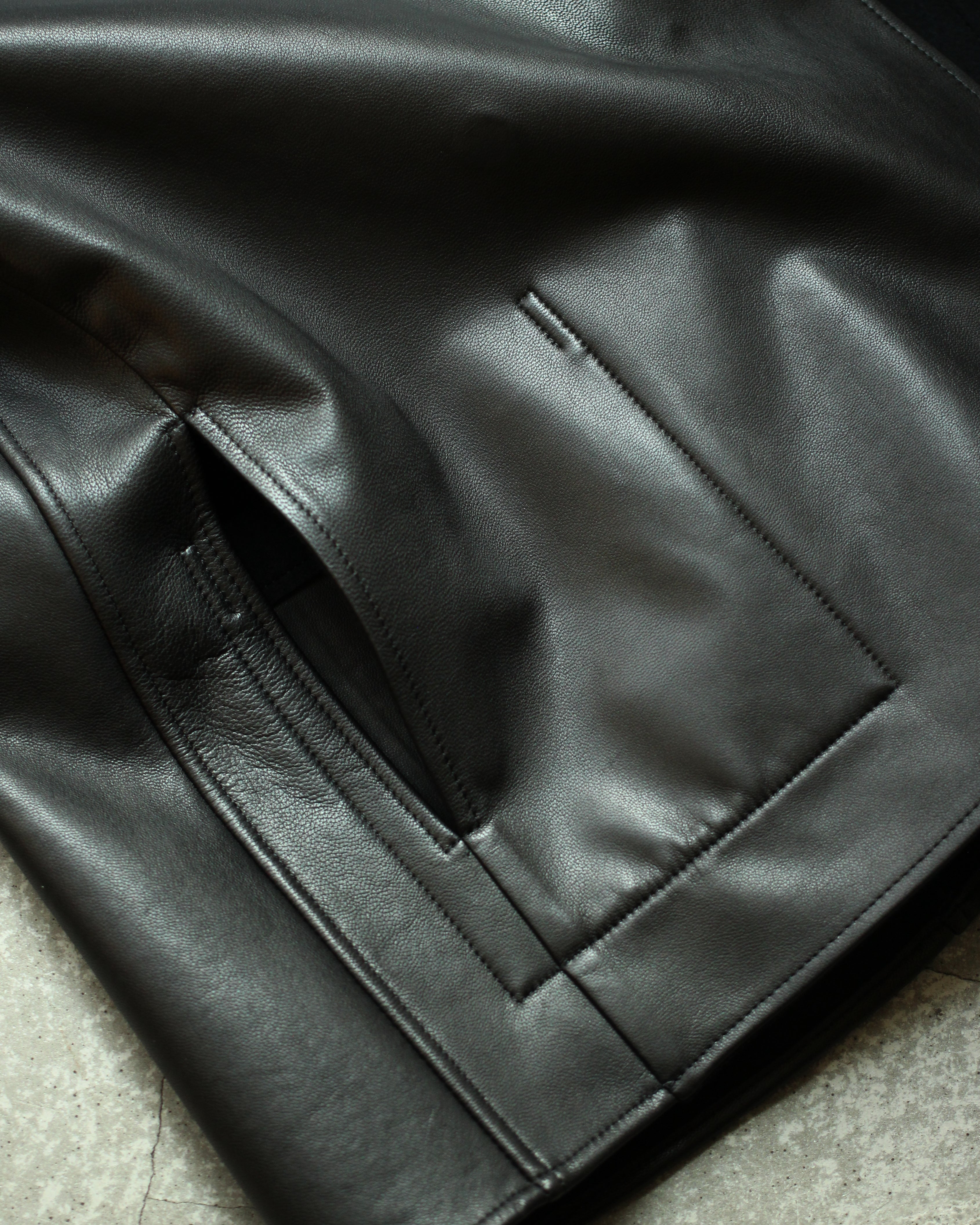 ssstein/BONDED LEATHER SHORT JACKET 