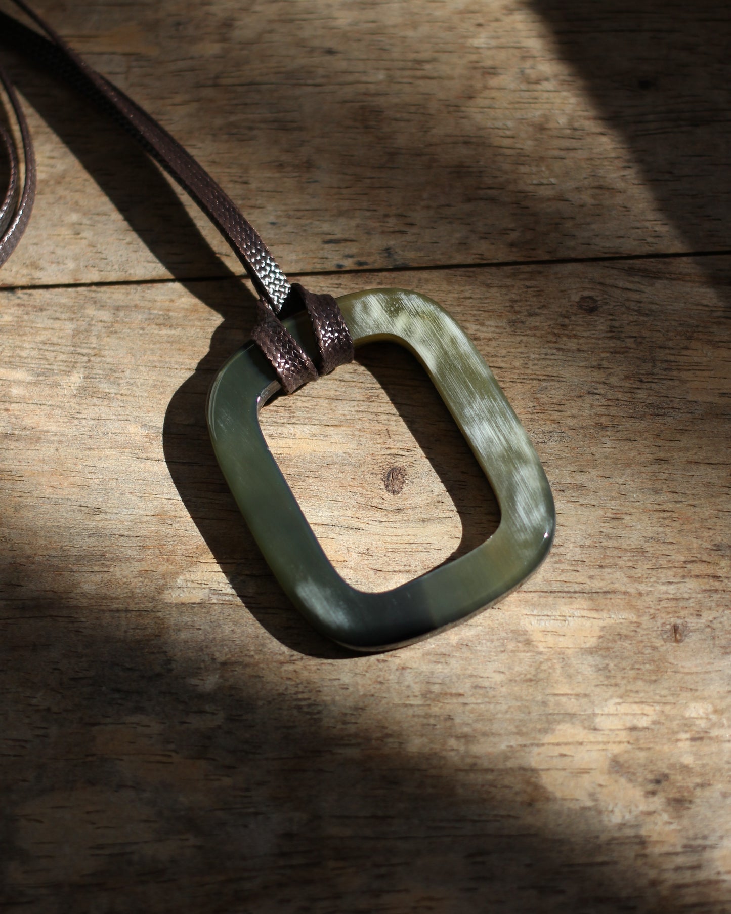 BYFK/Buffalo Horn Glasses Holder  "type 1"