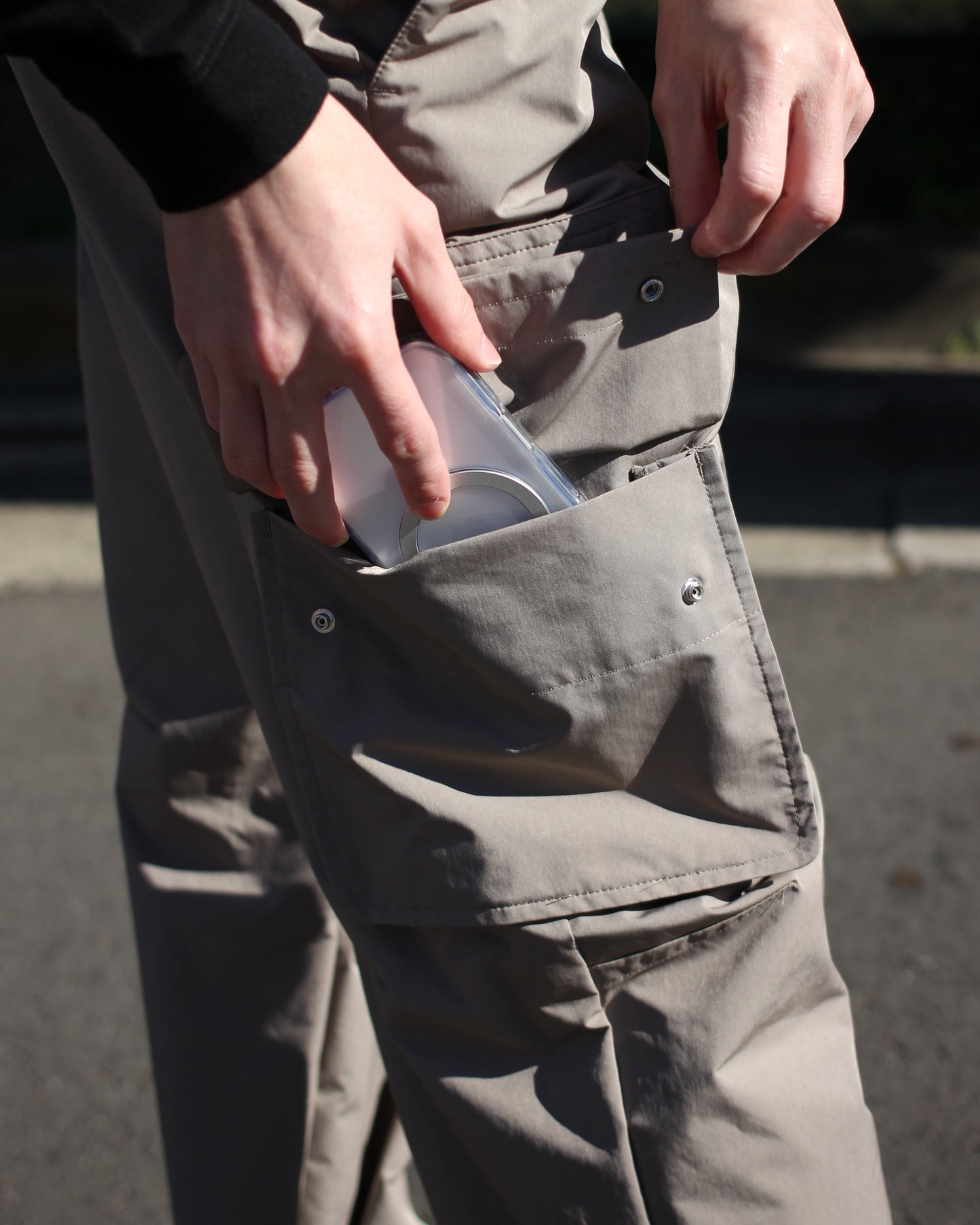 MATSUFUJI/Water Repellent Wide Cargo Trousers"GREIGE"