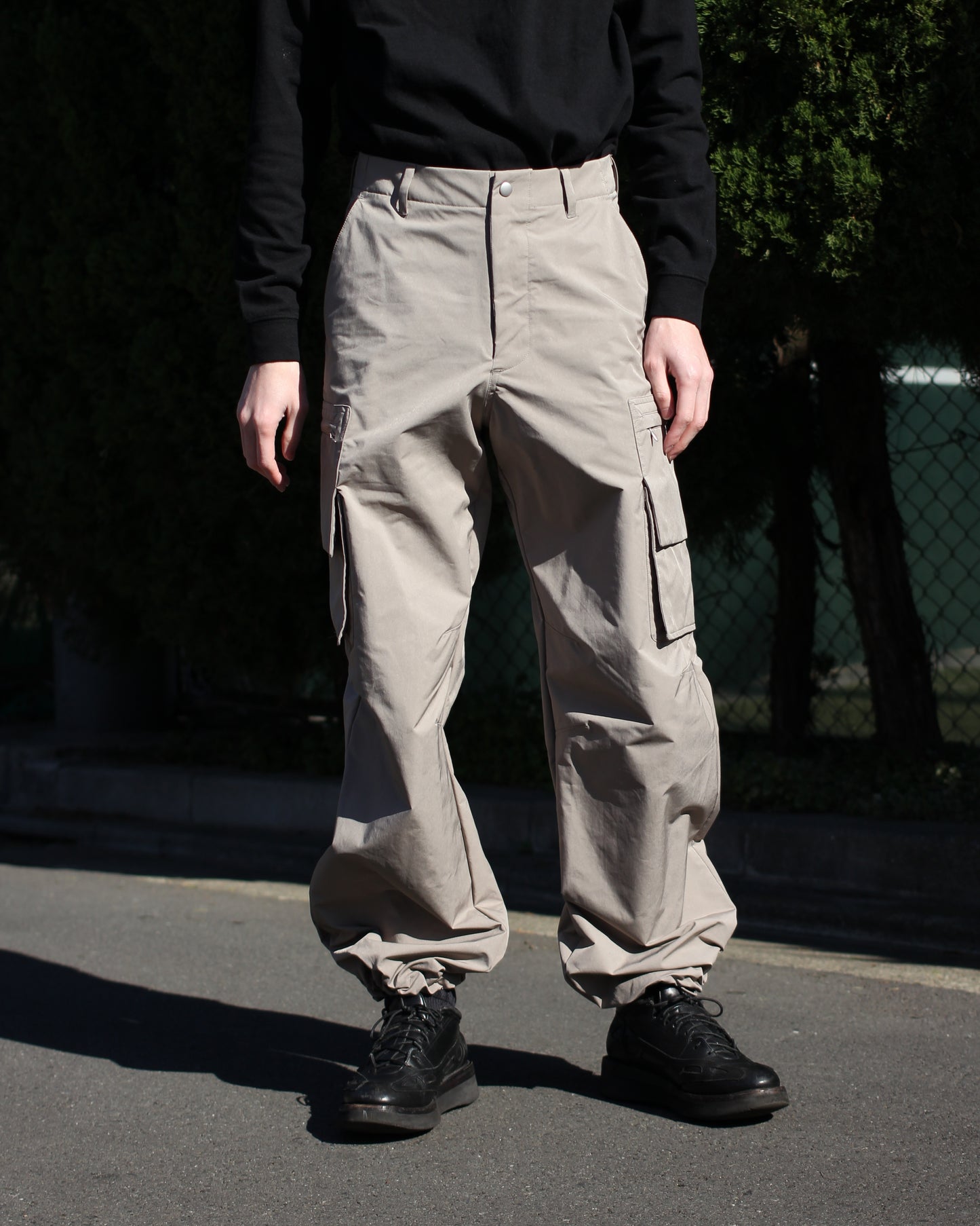 MATSUFUJI/Water Repellent Wide Cargo Trousers"GREIGE"