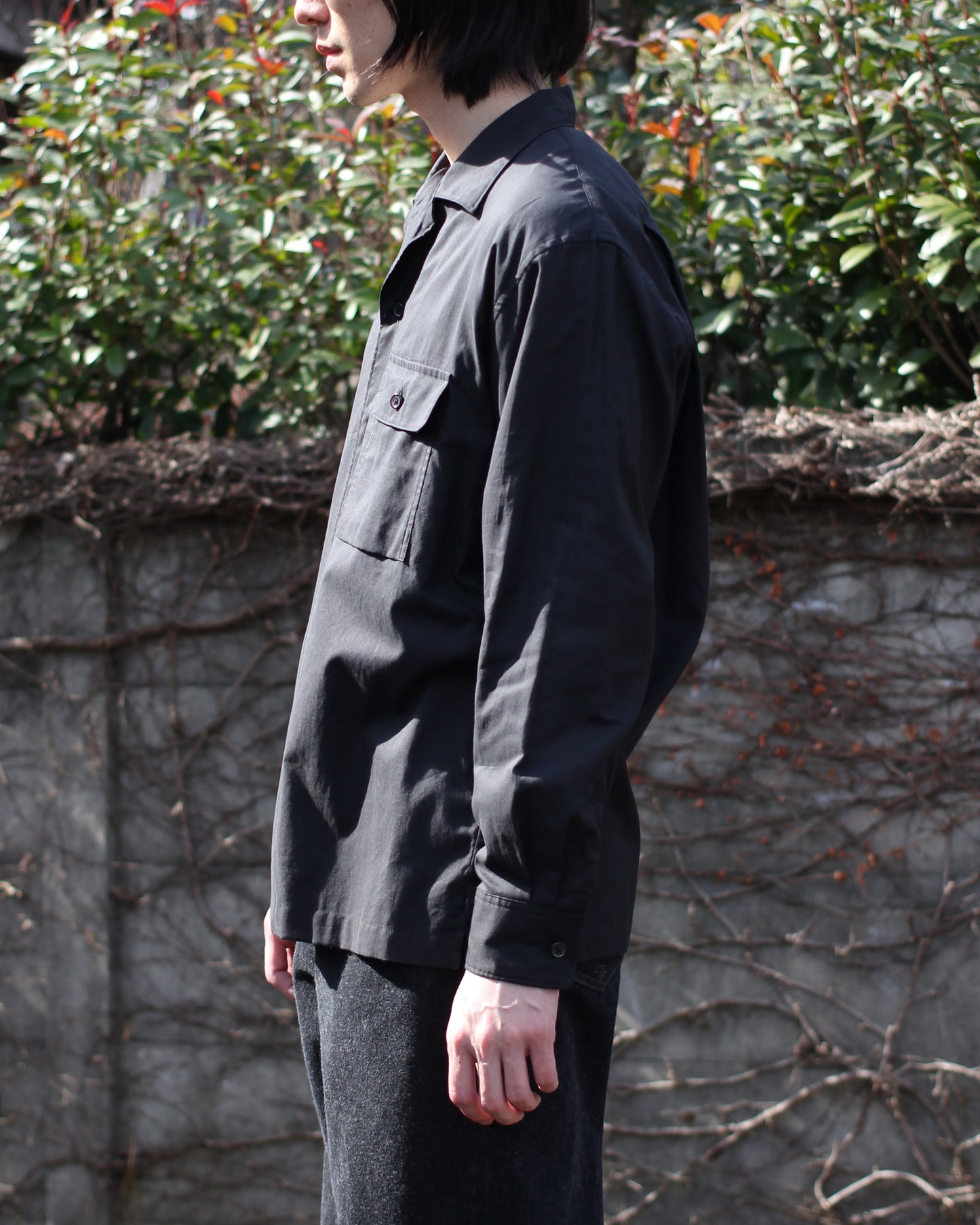 ULTERIOR/POWDERY SOFT TWILL O/C SHIRT "BLACK"