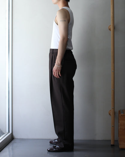 ssstein/TWO TUCK EASY TROUSERS "MILITARY KHAKI"