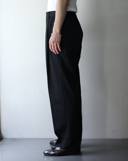 ssstein/TWO TUCK EASY TROUSERS "BLACK"