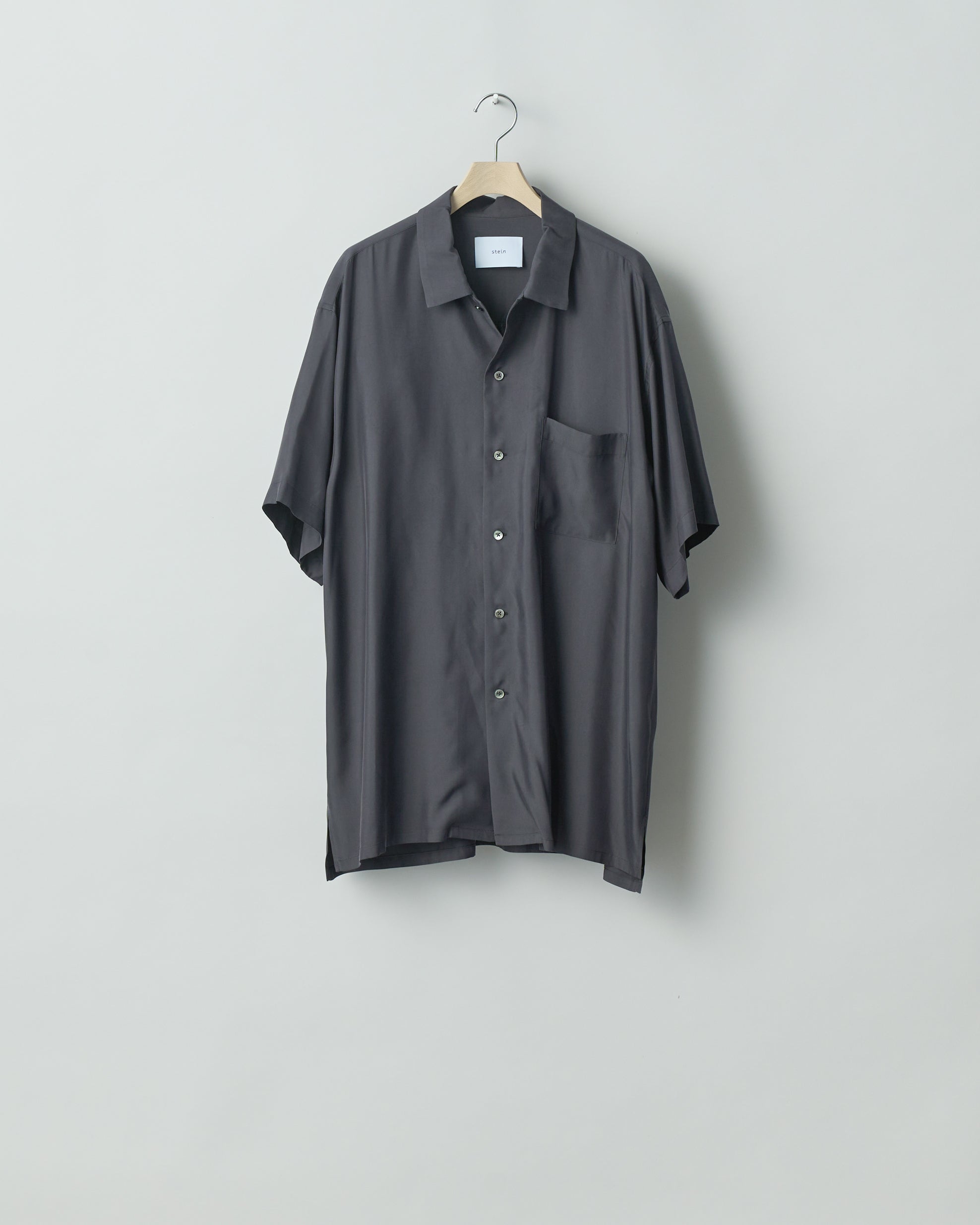 stein / OVERSIZED CUPRO OPEN COLLAR SS SHIRT 