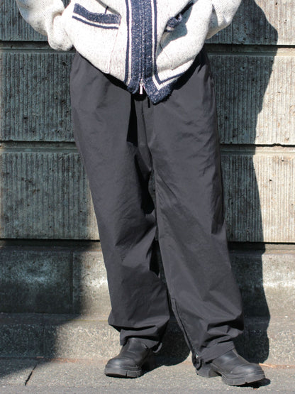 stein /  WIDNBREAKER EASY TROUSERS "BLACK"